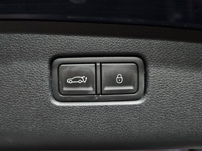 2021 Genesis GV70 thumbnail 22