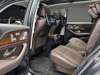 MERCEDES-BENZ GLS - 10