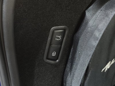 صورة مصغرة 18 لـ 2021 Maserati LEVANTE