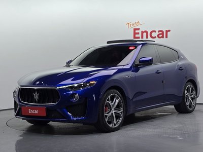 2021 Maserati LEVANTE — фото 1