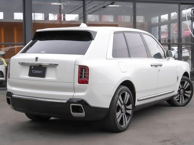 ROLLS-ROYCE CULLINAN - 7