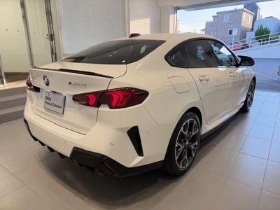 2025 BMW 2 SERIES 照片 2