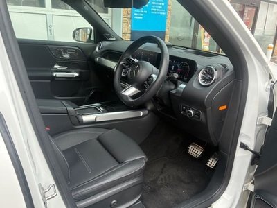 MERCEDES-BENZ GLB - 9