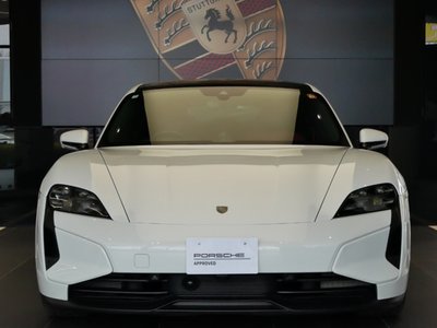 PORSCHE TAYCAN - 2