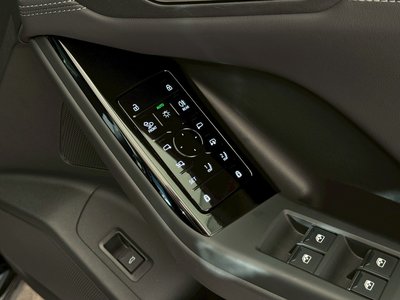 2025 AUDI Q6 E-TRON — миниатюра 52