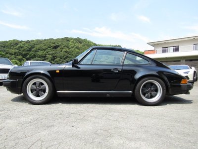 PORSCHE 911 - 9