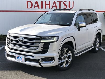 TOYOTA LAND CRUISER 300