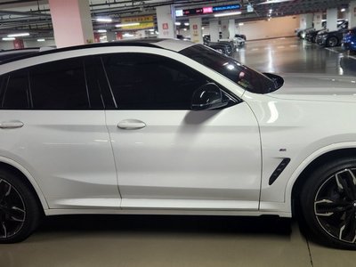 2024 BMW X4 photo 1