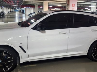2024 BMW X4 photo 3