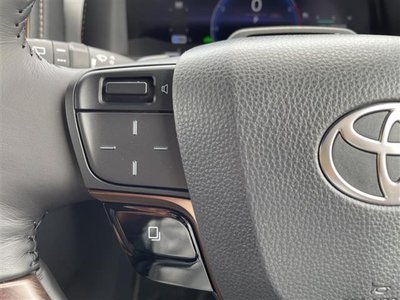 2025 Toyota VELLFIRE photo 5