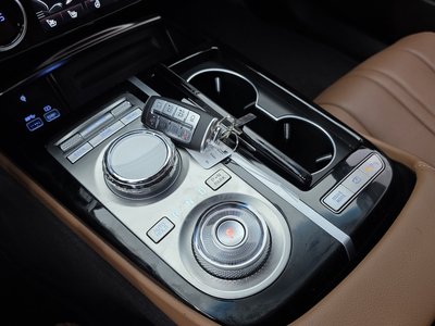 GENESIS G80 (RG3) - 9