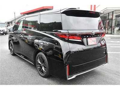 TOYOTA VELLFIRE - 9
