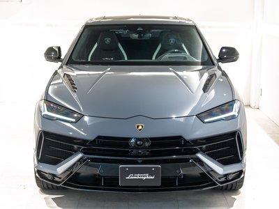LAMBORGHINI URUS - 5