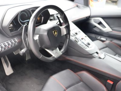 LAMBORGHINI AVENTADOR - 10