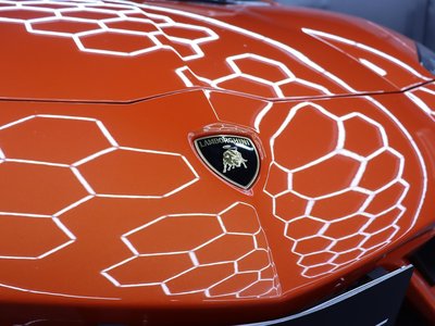 LAMBORGHINI AVENTADOR - 7