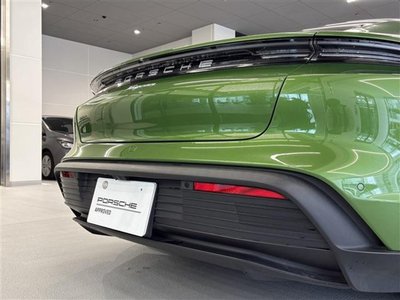 2021 Porsche TAYCAN 照片 10