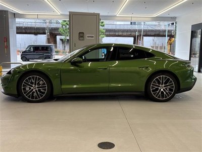 2021 Porsche TAYCAN 照片 2