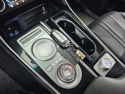 GENESIS GV80 - 9