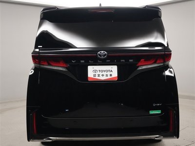 TOYOTA VELLFIRE - 2
