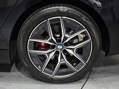 2025 BMW 5 SERIES 照片 8