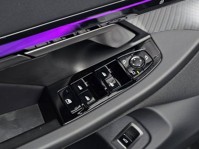 2025 BMW 5 SERIES 缩略图 27