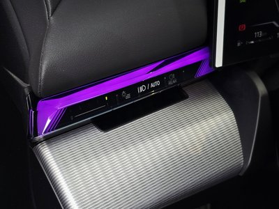 2025 BMW 5 SERIES 缩略图 18