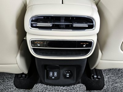 2020 Genesis GV80 — миниатюра 18