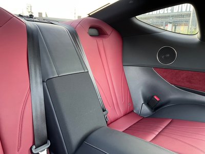 2017 Lexus LC — миниатюра 18