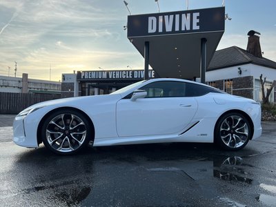 صورة 2 لـ 2017 Lexus LC