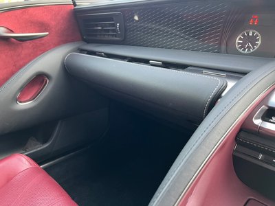 2017 Lexus LC — миниатюра 33