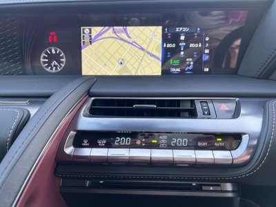 2017 Lexus LC — миниатюра 31