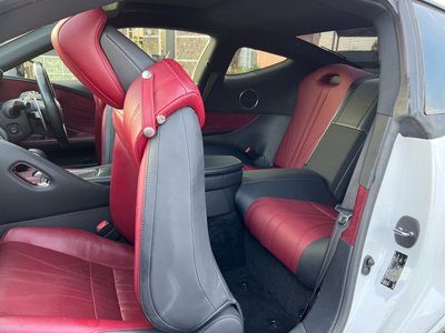2017 Lexus LC — миниатюра 25