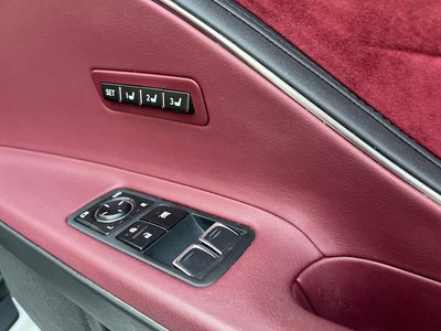 2017 Lexus LC — миниатюра 49