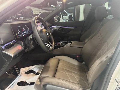 2024 BMW 5 SERIES — миниатюра 15