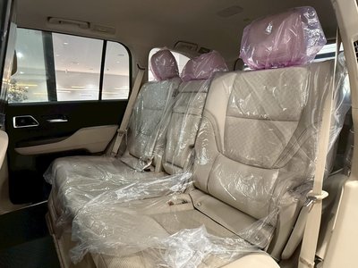 صورة مصغرة 67 لـ 2025 Toyota LAND CRUISER 300
