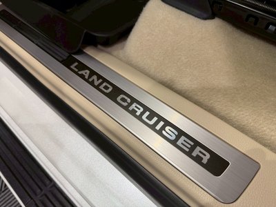 صورة مصغرة 78 لـ 2025 Toyota LAND CRUISER 300