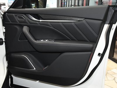 2019 Maserati LEVANTE — миниатюра 27