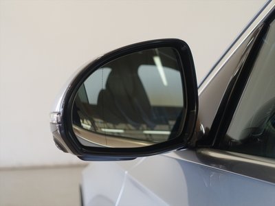 MERCEDES-BENZ E-CLASS - 6