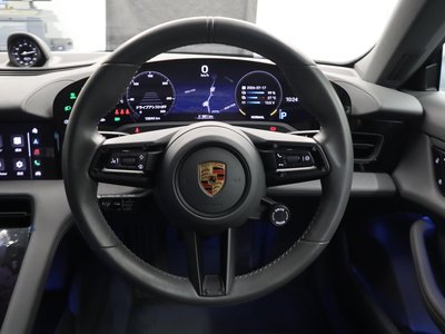 2023 Porsche TAYCAN thumbnail 13