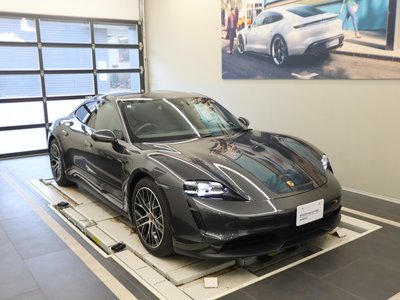 2023 Porsche TAYCAN thumbnail 19