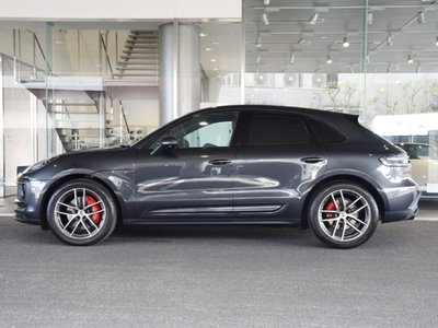 PORSCHE MACAN - 2