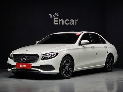 MERCEDES-BENZ E-CLASS - 1