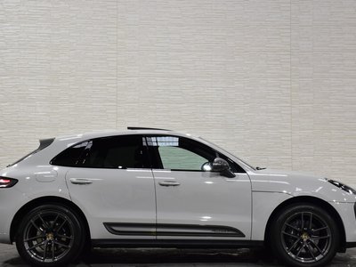 PORSCHE MACAN - 4