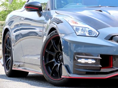 NISSAN GT-R - 8