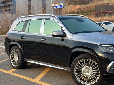 MERCEDES-BENZ GLS - 2