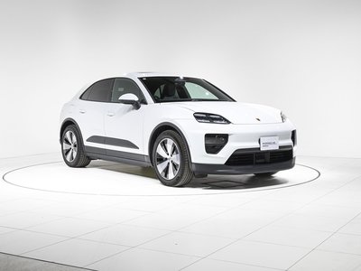 PORSCHE MACAN - 3