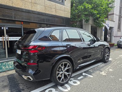 صورة 4 لـ 2025 BMW X5