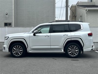 TOYOTA LAND CRUISER 300 - 5