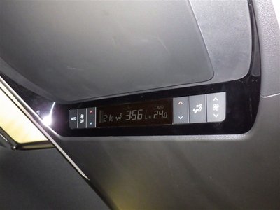 TOYOTA VELLFIRE - 10