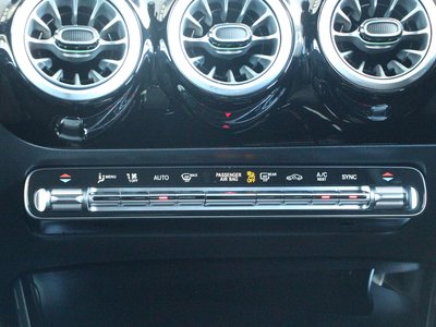 2025 Mercedes-BENZ CLA — миниатюра 25